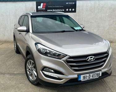 2016 - Hyundai Tucson Manual