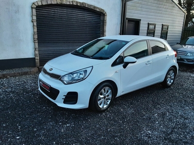 2016 - Kia Rio Manual