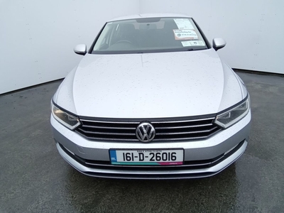 2016 - Volkswagen Passat Manual