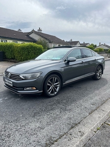 2016 - Volkswagen Passat Manual