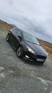 2017 - Ford Focus Manual