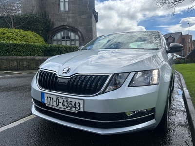 2017 - Skoda Octavia Manual