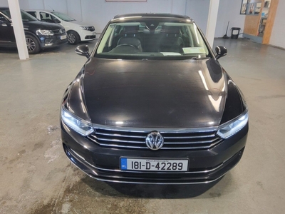 2018 - Volkswagen Passat Manual