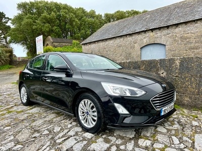 2019 - Ford Focus Manual