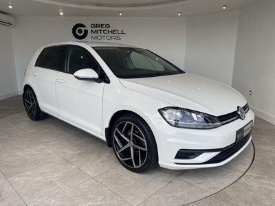 2019 - Volkswagen Golf Manual