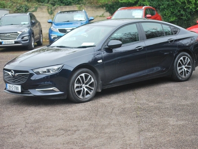 2021 - Opel Insignia Manual