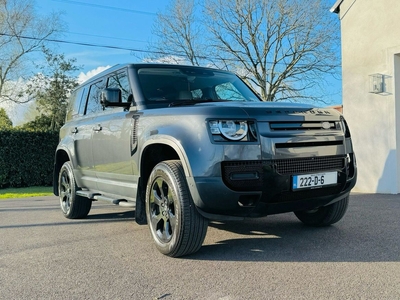 2022 - Land Rover Defender Automatic