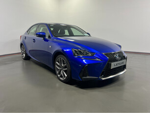 LEXUS IS 300 H