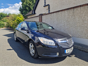 VAUXHALL INSIGNIA