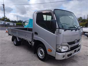 TOYOTA DYNA