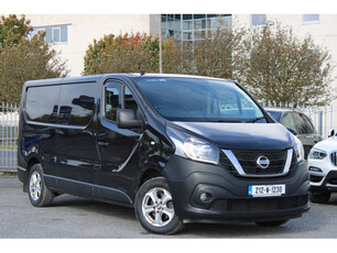 NISSAN NV300