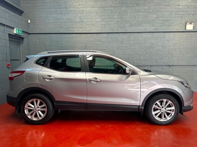 2016 (162) Nissan Qashqai