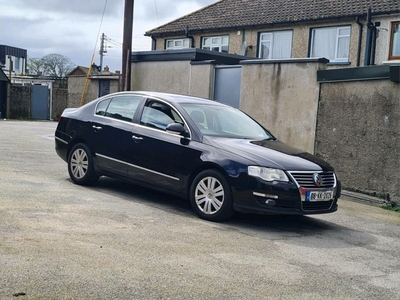 2008 - Volkswagen Passat Manual