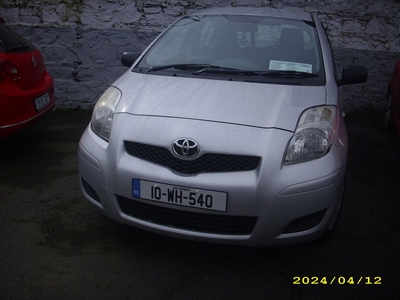 2010 (10) Toyota Yaris