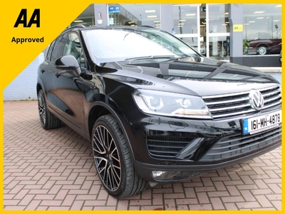 2016 (161) Volkswagen Touareg