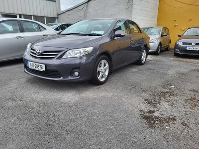 2011 - Toyota Corolla Manual