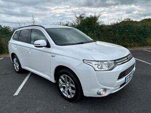 2015 (151) Mitsubishi Outlander