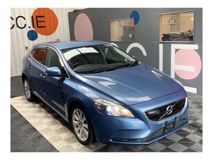 2015 (152) Volvo V40