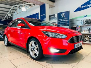 2016 (161) Ford Focus