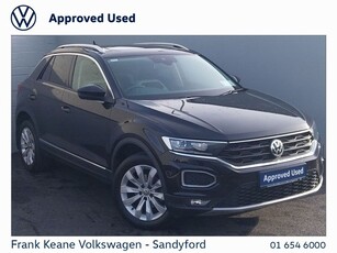 2021 (212) Volkswagen T-Roc