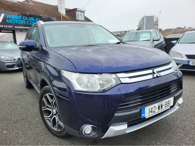 MITSUBISHI OUTLANDER