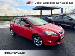 2012 (12) Ford Focus