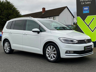 2016 (161) Volkswagen Touran