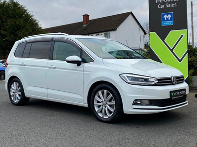 2016 (162) Volkswagen Touran