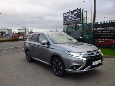 2018 (182) Mitsubishi Outlander