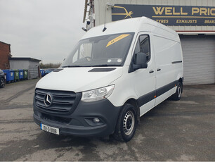 MERCEDES-BENZ SPRINTER