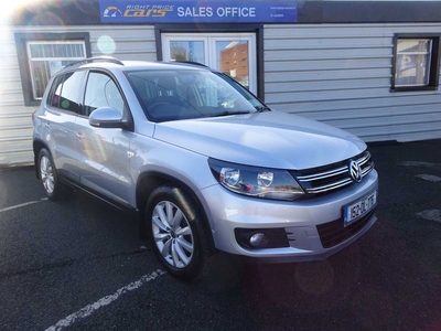 2015 - Volkswagen Tiguan Manual