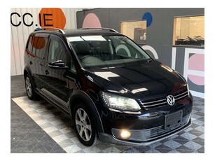 2013 (132) Volkswagen Touran