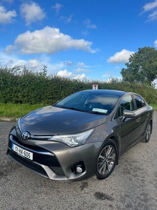 2017 - Toyota Avensis Manual