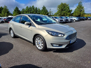 2016 (161) Ford Focus