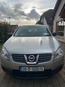 2009 - Nissan Qashqai ---