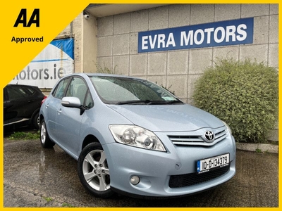 2010 (10) Toyota Auris