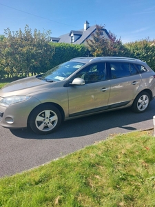 2010 - Renault Grand Megane Manual