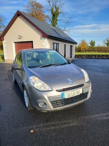 2012 - Renault Clio Manual