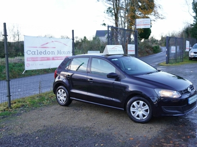 2012 - Volkswagen Polo Manual