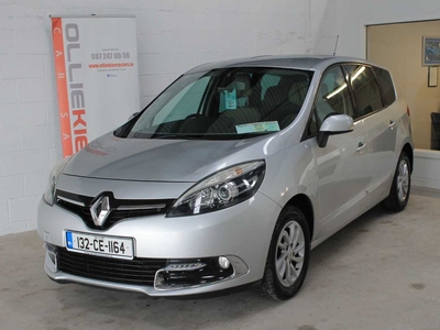 2013 - Renault Grand Scenic Manual