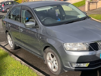 2013 - Skoda Rapid Manual