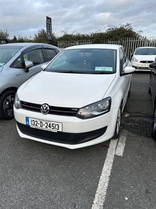 2013 - Volkswagen Polo Automatic