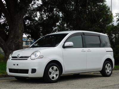 2014 (162) Toyota Sienta