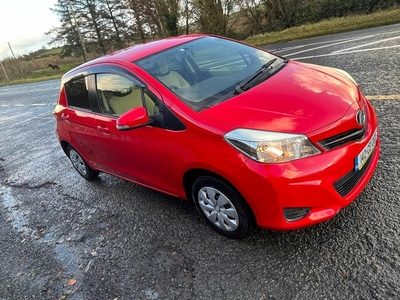 2014 - Toyota Vitz Automatic