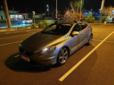 2015 - Volvo V40 Manual