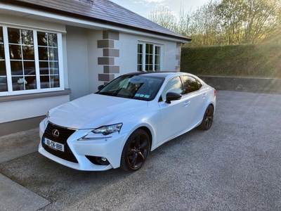 2016 - Lexus IS Automatic