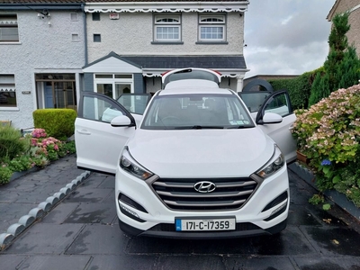 2017 - Hyundai Tucson Manual