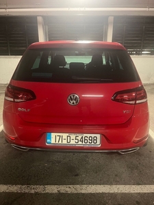 2017 - Volkswagen Golf Manual