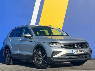 2021 (211) Volkswagen Tiguan