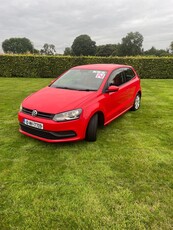 2010 - Volkswagen Polo ---